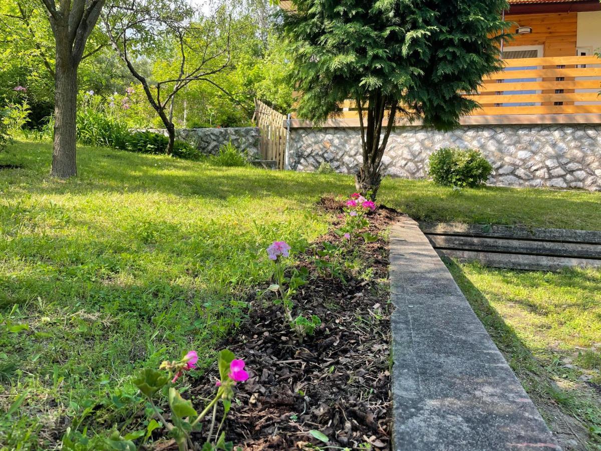 Lianne Apartman Miskolc Esterno foto